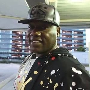 Meet your Posher, Youplay